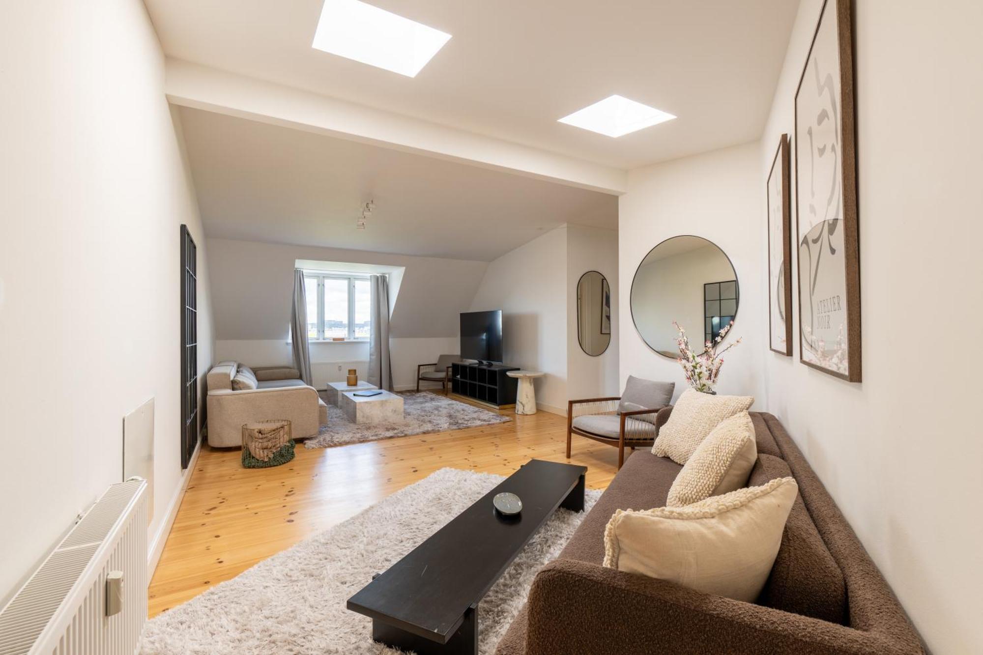 Lägenhet Bright 3br With Balcony And Amazing View *