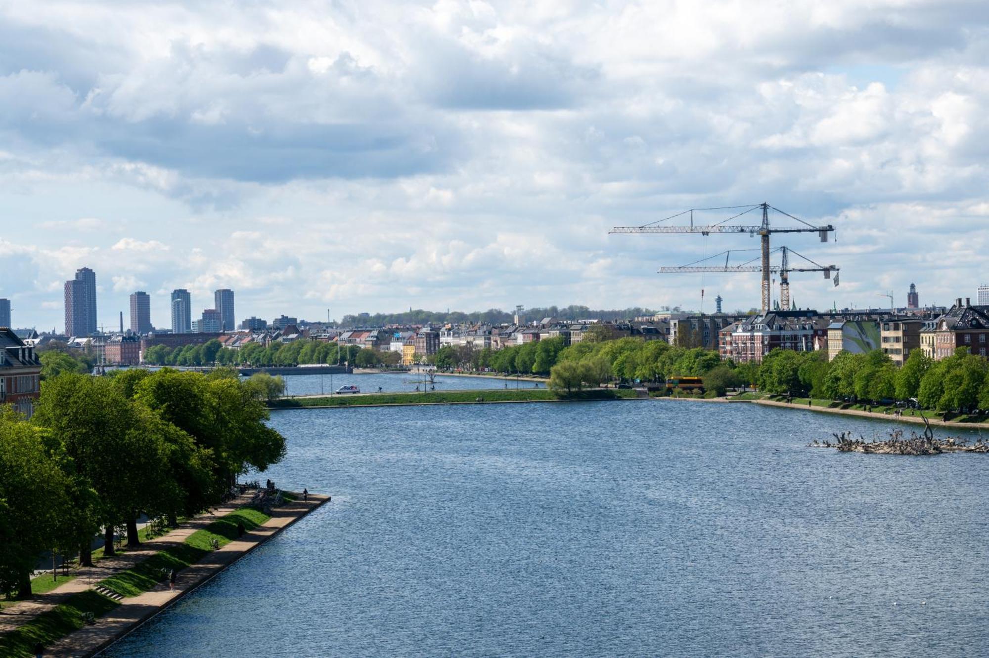 Lägenhet Bright 3br With Balcony And Amazing View
