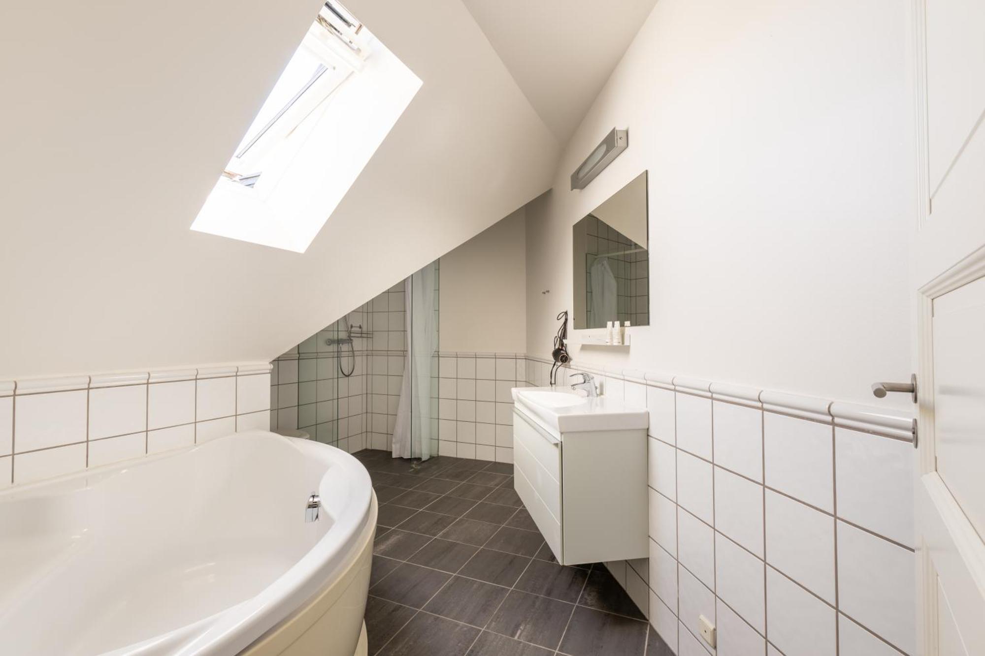 Bright 3br With Balcony And Amazing View Apartment
